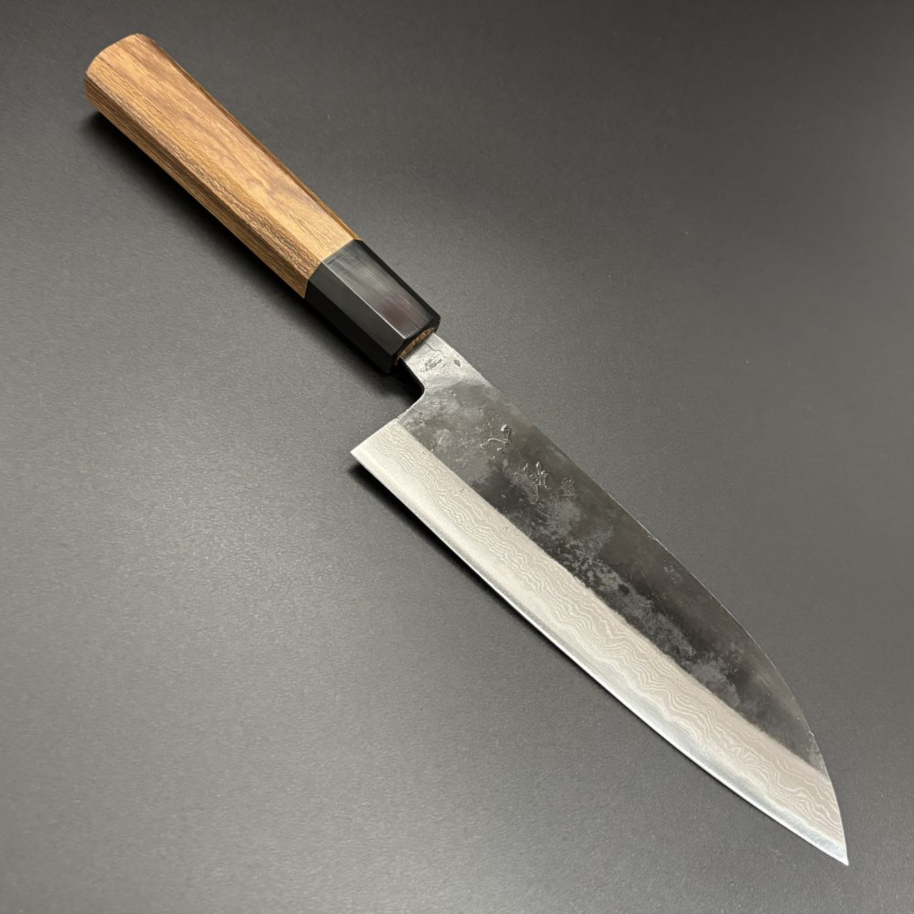 Santoku Blue-2 Kurouchi Damascus Walnut 165mm
