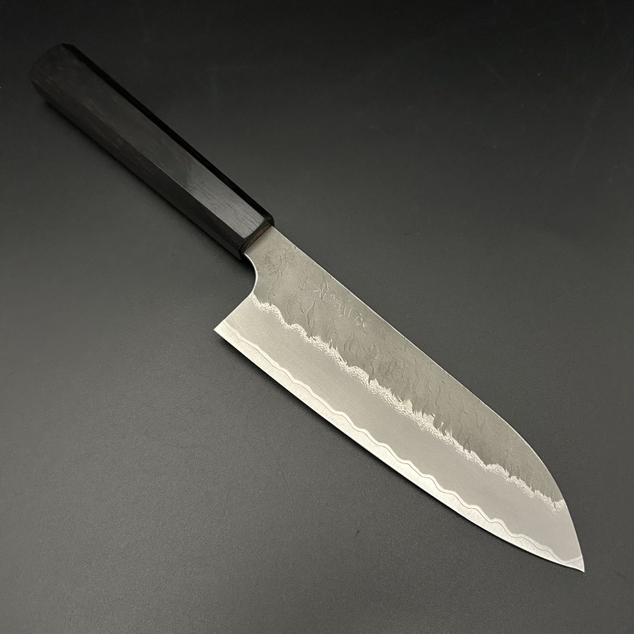 Santoku Super-Blue Tsuchime Rosewood 165mm
