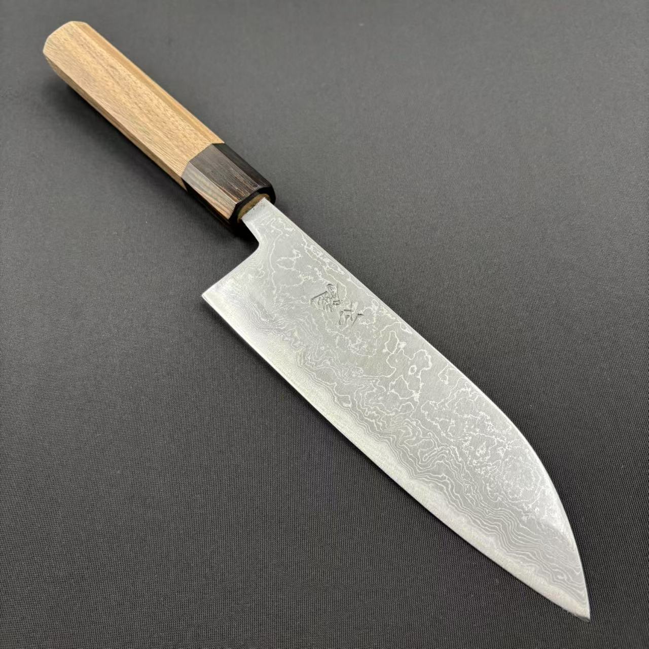 Santoku Blue-2 Damascus Walnut 165mm